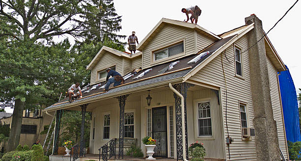 Best Emergency Roof Repair  in Delavan, IL